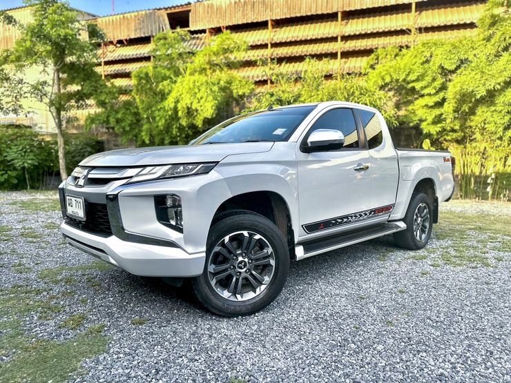 รถบ้าน รถมือสอง Mitsubishi Triton Mega Cab Plus 2.4 รุ่น GLS เกียร์ MT 2WD ปี 2018 โดย หญิงรถบ้าน รถมือสองขอนแก่น ราคาถูก ผ่อนสบาย