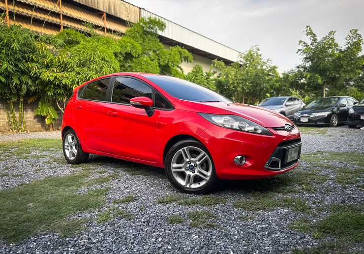 รถบ้าน รถมือสอง Ford Fiesta 1.5 S Sport เกียร์ Auto ปี 2013 โดย หญิงรถบ้าน รถมือสองขอนแก่น ราคาถูก ผ่อนสบาย