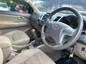 รถบ้าน รถมือสอง Toyota Hilux Vigo Champ Prerunner Double Cab 2.5 VN Turbo รุ่น E เกียร์ MT ปี 2012 โดย หญิงรถบ้าน รถมือสองขอนแก่น ราคาถูก ผ่อนสบาย