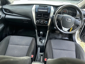 รถบ้าน รถมือสอง Toyota Yaris Ativ 1.2 รุ่น E เกียร์ Auto ปี 2017 โดย หญิงรถบ้าน รถมือสองขอนแก่น ราคาถูก ผ่อนสบาย