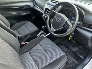 รถบ้าน รถมือสอง Toyota Yaris Ativ 1.2 รุ่น E เกียร์ Auto ปี 2017 โดย หญิงรถบ้าน รถมือสองขอนแก่น ราคาถูก ผ่อนสบาย