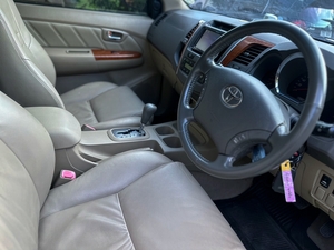 รถบ้าน รถมือสอง Toyota Fortuner 3.0 V เกียร์ Auto 4WD ปี 2010 โดย หญิงรถบ้าน รถมือสองขอนแก่น ราคาถูก ผ่อนสบาย