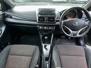 รถบ้าน รถมือสอง Toyota Yaris 1.2 รุ่น E เกียร์ Auto ปี 2015 โดย หญิงรถบ้าน รถมือสองขอนแก่น ราคาถูก ผ่อนสบาย