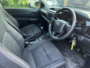 รถบ้าน รถมือสอง Toyota Hilux Revo Smart Cab 2.4 รุ่น J เกียร์ MT ปี 2018 โดย หญิงรถบ้าน รถมือสองขอนแก่น ราคาถูก ผ่อนสบาย