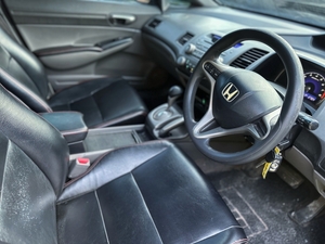 รถบ้าน รถมือสอง Honda Civic 1.8 i-VTEC รุ่น E เกียร์ Auto ปี 2010 โดย หญิงรถบ้าน รถมือสองขอนแก่น ราคาถูก ผ่อนสบาย