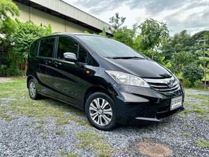 รถบ้าน รถมือสอง Honda Freed 1.5 i-VTEC รุ่น SE เกียร์ Auto ปี 2556 โดย หญิงรถบ้าน รถมือสองขอนแก่น ราคาถูก ผ่อนสบาย