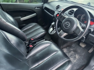 รถบ้าน รถมือสอง Mazda2 1.5 Elegance Spirit เกียร์ Auto ปี 2013 โดย หญิงรถบ้าน รถมือสองขอนแก่น ราคาถูก ผ่อนสบาย
