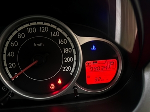 รถบ้าน รถมือสอง Mazda2 1.5 Elegance Spirit เกียร์ Auto ปี 2013 โดย หญิงรถบ้าน รถมือสองขอนแก่น ราคาถูก ผ่อนสบาย