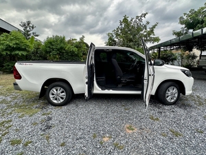 รถบ้าน รถมือสอง Toyota Hilux Revo Smart Cab 2.4 J Plus เกียร์ MT ปี 2018 โดย หญิงรถบ้าน รถมือสองขอนแก่น ราคาถูก ผ่อนสบาย