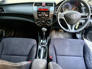 รถบ้าน รถมือสอง Honda City 1.5 i-VTEC รุ่น SV เกียร์ Auto ปี 2013  โดย หญิงรถบ้าน รถมือสองขอนแก่น ราคาถูก ผ่อนสบาย