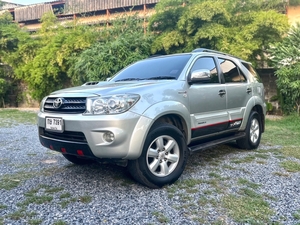 รถบ้าน รถมือสอง Toyota Fortuner 3.0 V เกียร์ Auto 4WD  ปี 2010 โดย หญิงรถบ้าน รถมือสองขอนแก่น ราคาถูก ผ่อนสบาย
