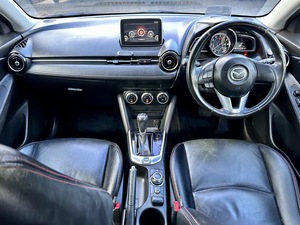 รถบ้าน รถมือสอง Mazda2 Sedan 1.3 SkyActiv-G เกียร์ Auto ปี 2015 โดย หญิงรถบ้าน รถมือสองขอนแก่น ราคาถูก ผ่อนสบาย