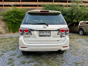 รถบ้าน รถมือสอง Toyota Fortuner 3.0 V เกียร์ Auto 2WD ปี 2013 โดย หญิงรถบ้าน รถมือสองขอนแก่น ราคาถูก ผ่อนสบาย