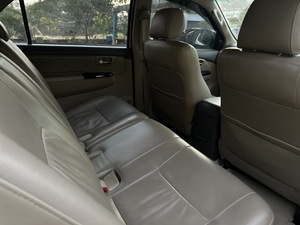 รถบ้าน รถมือสอง Toyota Fortuner 3.0 V เกียร์ Auto 2WD ปี 2013 โดย หญิงรถบ้าน รถมือสองขอนแก่น ราคาถูก ผ่อนสบาย
