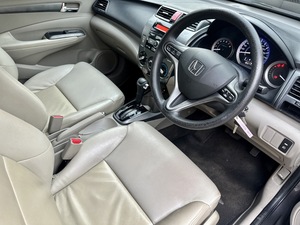 รถบ้าน รถมือสอง Honda City 1.5 i-VTEC รุ่น V เกียร์ Auto ปี 2013 โดย หญิงรถบ้าน รถมือสองขอนแก่น ราคาถูก ผ่อนสบาย