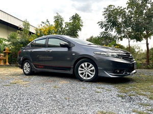 รถบ้าน รถมือสอง Honda City 1.5 i-VTEC รุ่น V เกียร์ Auto ปี 2013 โดย หญิงรถบ้าน รถมือสองขอนแก่น ราคาถูก ผ่อนสบาย