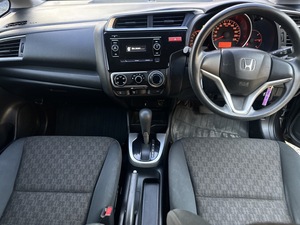 รถบ้าน รถมือสอง Honda Jazz 1.5 i-VTEC รุ่น S เกียร์ Auto ปี 2017 โดย หญิงรถบ้าน รถมือสองขอนแก่น ราคาถูก ผ่อนสบาย