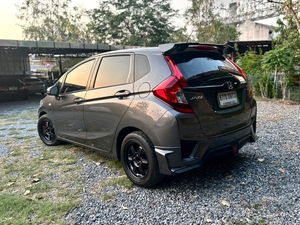 รถบ้าน รถมือสอง Honda Jazz 1.5 i-VTEC รุ่น S เกียร์ Auto ปี 2017 โดย หญิงรถบ้าน รถมือสองขอนแก่น ราคาถูก ผ่อนสบาย