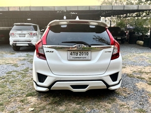 รถบ้าน รถมือสอง Honda Jazz 1.5 i-VTEC รุ่น V Plus เกียร์ Auto ปี 2015 โดย หญิงรถบ้าน รถมือสองขอนแก่น ราคาถูก ผ่อนสบาย