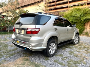 รถบ้าน รถมือสอง Toyota Fortuner 3.0 V เกียร์ Auto 2WD ปี 2010 โดย หญิงรถบ้าน รถมือสองขอนแก่น ราคาถูก ผ่อนสบาย