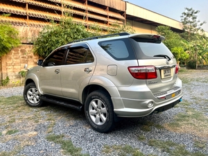 รถบ้าน รถมือสอง Toyota Fortuner 3.0 V เกียร์ Auto 2WD ปี 2010 โดย หญิงรถบ้าน รถมือสองขอนแก่น ราคาถูก ผ่อนสบาย