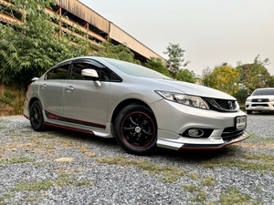 รถบ้าน รถมือสอง Honda Civic 1.8 i-VTEC รุ่น S เกียร์ Auto ปี 2015 โดย หญิงรถบ้าน รถมือสองขอนแก่น ราคาถูก ผ่อนสบาย