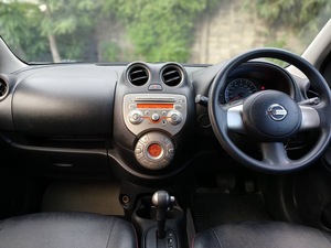 รถบ้าน รถมือสอง Nissan March 1.2 รุ่น EL เกียร์ Auto ปี 2013 โดย หญิงรถบ้าน รถมือสองขอนแก่น ราคาถูก ผ่อนสบาย