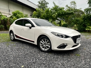 รถบ้าน รถมือสอง Mazda 3 SkyActiv 2.0 E Sport Hatchback เกียร์ Auto ปี 2014 โดย หญิงรถบ้าน รถมือสองขอนแก่น ราคาถูก ผ่อนสบาย