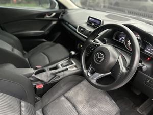 รถบ้าน รถมือสอง Mazda 3 SkyActiv 2.0 E Sport Hatchback เกียร์ Auto ปี 2014 โดย หญิงรถบ้าน รถมือสองขอนแก่น ราคาถูก ผ่อนสบาย