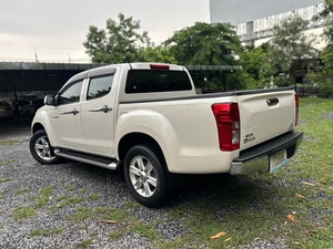 รถบ้าน รถมือสอง ISUZU D-MAX Hi-Lander Cab 4 1.9 Z Ddi ปี 2015 โดย หญิงรถบ้าน รถมือสองขอนแก่น ราคาถูก ผ่อนสบาย