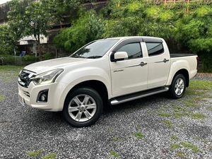 รถบ้าน รถมือสอง ISUZU D-MAX Hi-Lander Cab 4 1.9 Z Ddi ปี 2015 โดย หญิงรถบ้าน รถมือสองขอนแก่น ราคาถูก ผ่อนสบาย