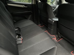 รถบ้าน รถมือสอง ISUZU D-MAX Hi-Lander Cab 4 1.9 Z Ddi ปี 2015 โดย หญิงรถบ้าน รถมือสองขอนแก่น ราคาถูก ผ่อนสบาย