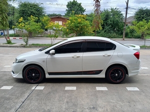 รถบ้าน รถมือสอง Honda City 1.5 i-VTEC รุ่น V เกียร์ Auto ปี 2013 โดย หญิงรถบ้าน รถมือสองขอนแก่น ราคาถูก ผ่อนสบาย