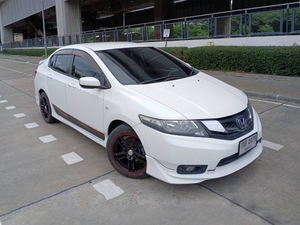 รถบ้าน รถมือสอง Honda City 1.5 i-VTEC รุ่น V เกียร์ Auto ปี 2013 โดย หญิงรถบ้าน รถมือสองขอนแก่น ราคาถูก ผ่อนสบาย