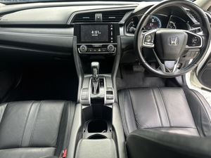 รถบ้าน รถมือสอง Honda Civic 1.8 i-VTEC รุ่น EL เกียร์ Auto ปี 2016  โดย หญิงรถบ้าน รถมือสองขอนแก่น ราคาถูก ผ่อนสบาย