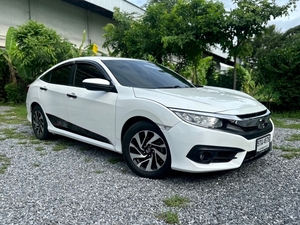 รถบ้าน รถมือสอง Honda Civic 1.8 i-VTEC รุ่น EL เกียร์ Auto ปี 2016  โดย หญิงรถบ้าน รถมือสองขอนแก่น ราคาถูก ผ่อนสบาย