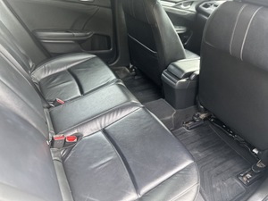 รถบ้าน รถมือสอง Honda Civic 1.8 i-VTEC รุ่น EL เกียร์ Auto ปี 2016  โดย หญิงรถบ้าน รถมือสองขอนแก่น ราคาถูก ผ่อนสบาย