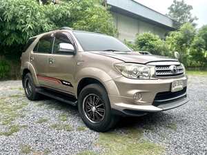 รถบ้าน รถมือสอง Toyota Fortuner 3.0 V เกียร์ Auto 2WD ปี 2010 โดย หญิงรถบ้าน รถมือสองขอนแก่น ราคาถูก ผ่อนสบาย