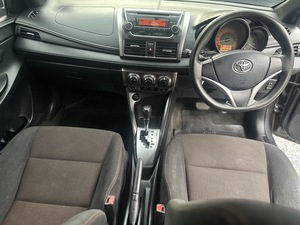 รถบ้าน รถมือสอง Toyota Yaris 1.2 รุ่น E เกียร์ Auto ปี 2015  โดย หญิงรถบ้าน รถมือสองขอนแก่น ราคาถูก ผ่อนสบาย